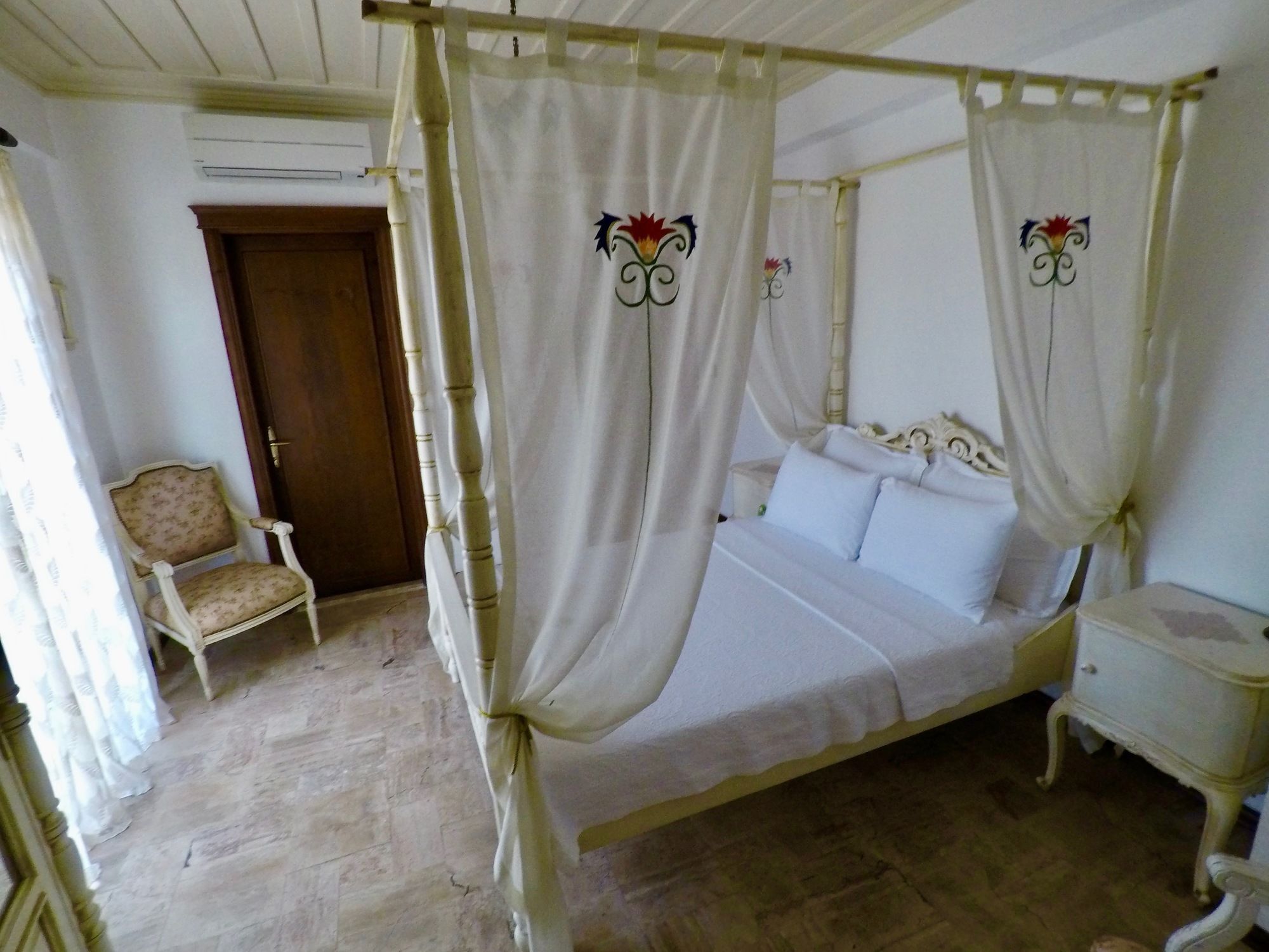 Tas Bahce Hotel Cunda Ayvalı Buitenkant foto