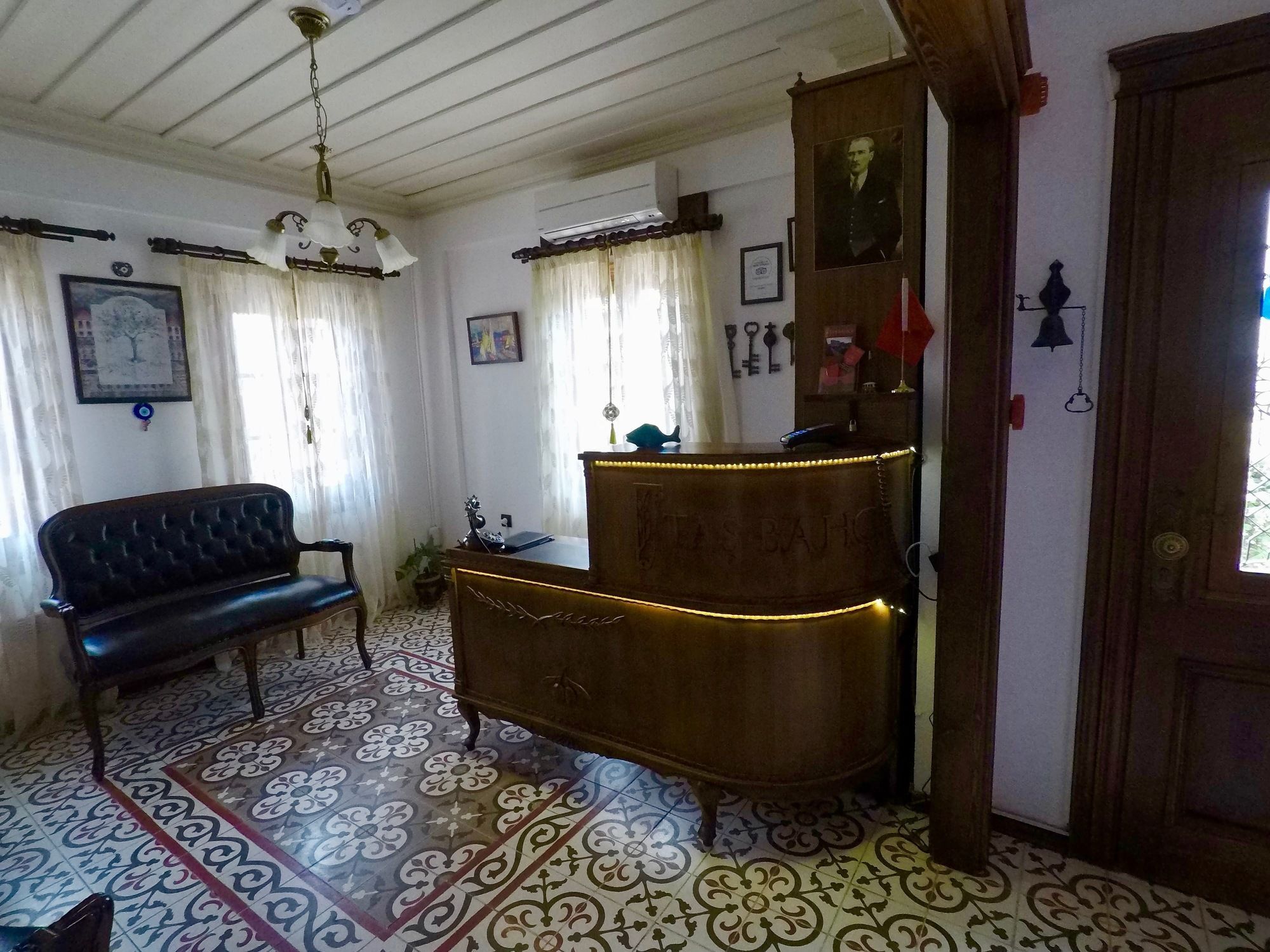 Tas Bahce Hotel Cunda Ayvalı Buitenkant foto