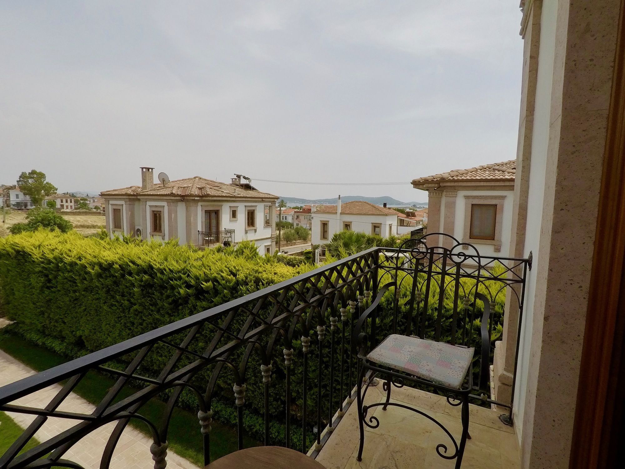 Tas Bahce Hotel Cunda Ayvalı Buitenkant foto